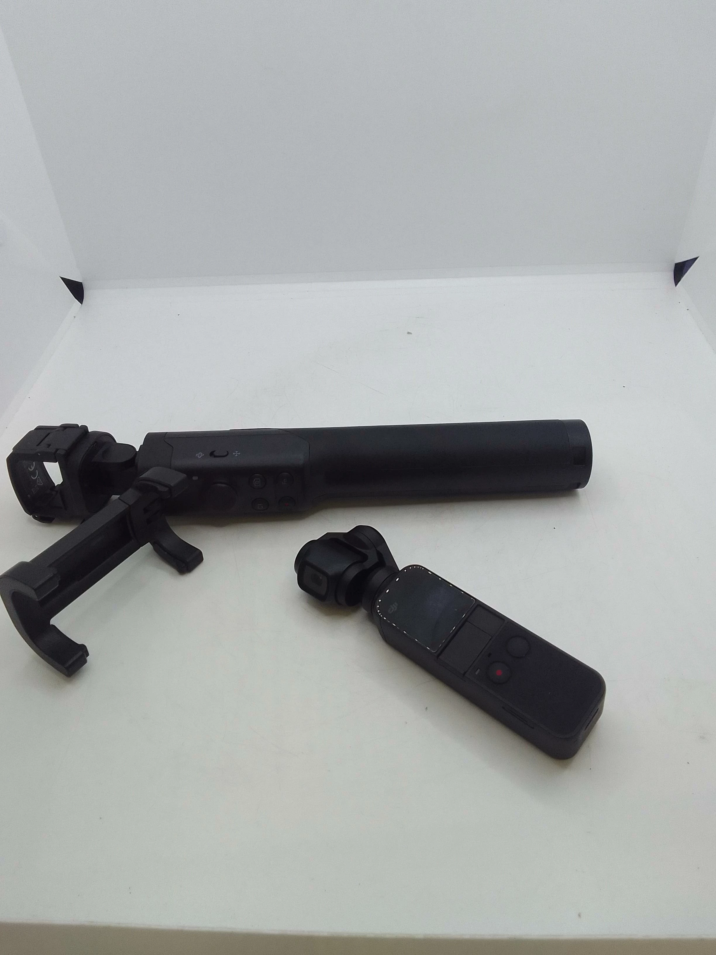 kamera-sportowa-dji-osmo-pocket-akcesoria-ean-gtin-0190021032057