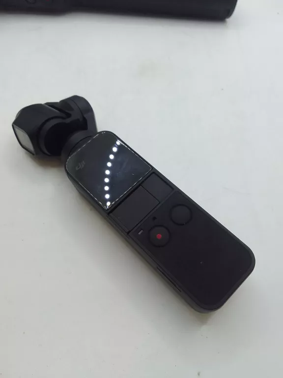 kamera-sportowa-dji-osmo-pocket-akcesoria-stan-11323-2