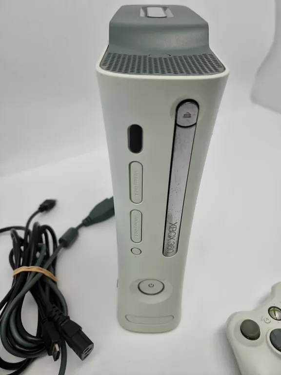 KONSOLA XBOX 360 60GB
