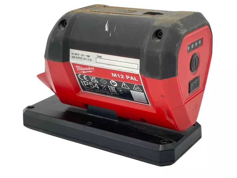 MILWAUKEE M12 PAL-0 LAMPA LED MAGNETYCZNA M12 700LM