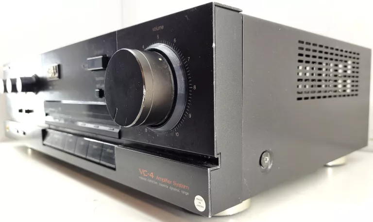WZMACNIACZ TECHNICS SU-V450