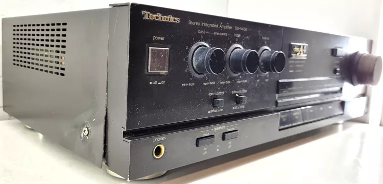 WZMACNIACZ TECHNICS SU-V450
