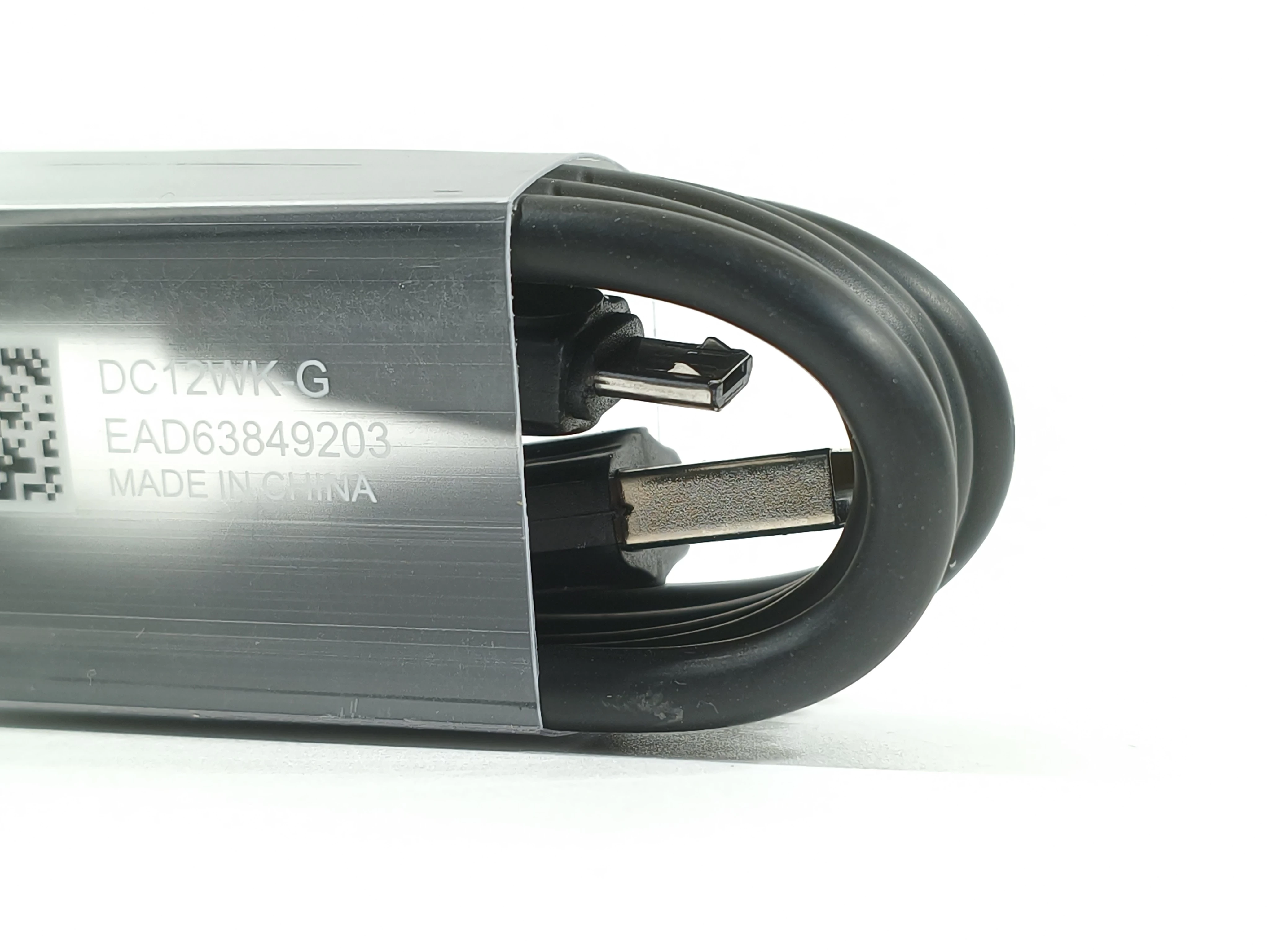 kabel-czarny-do-ladowania-micro-usb-9011802600245-ydi-stan-11323-2