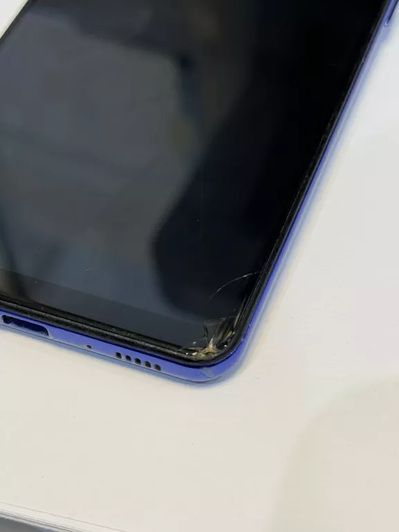 SMARTFON SAMSUNG GALAXY A31 4 GB / 128 GB 4G (LTE) NIEBIESKI POBITY