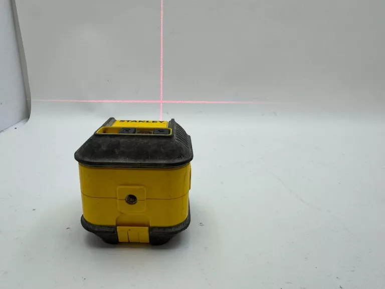 LASER KRZYŻOWY STANLEY CUBIX STHT77498 1