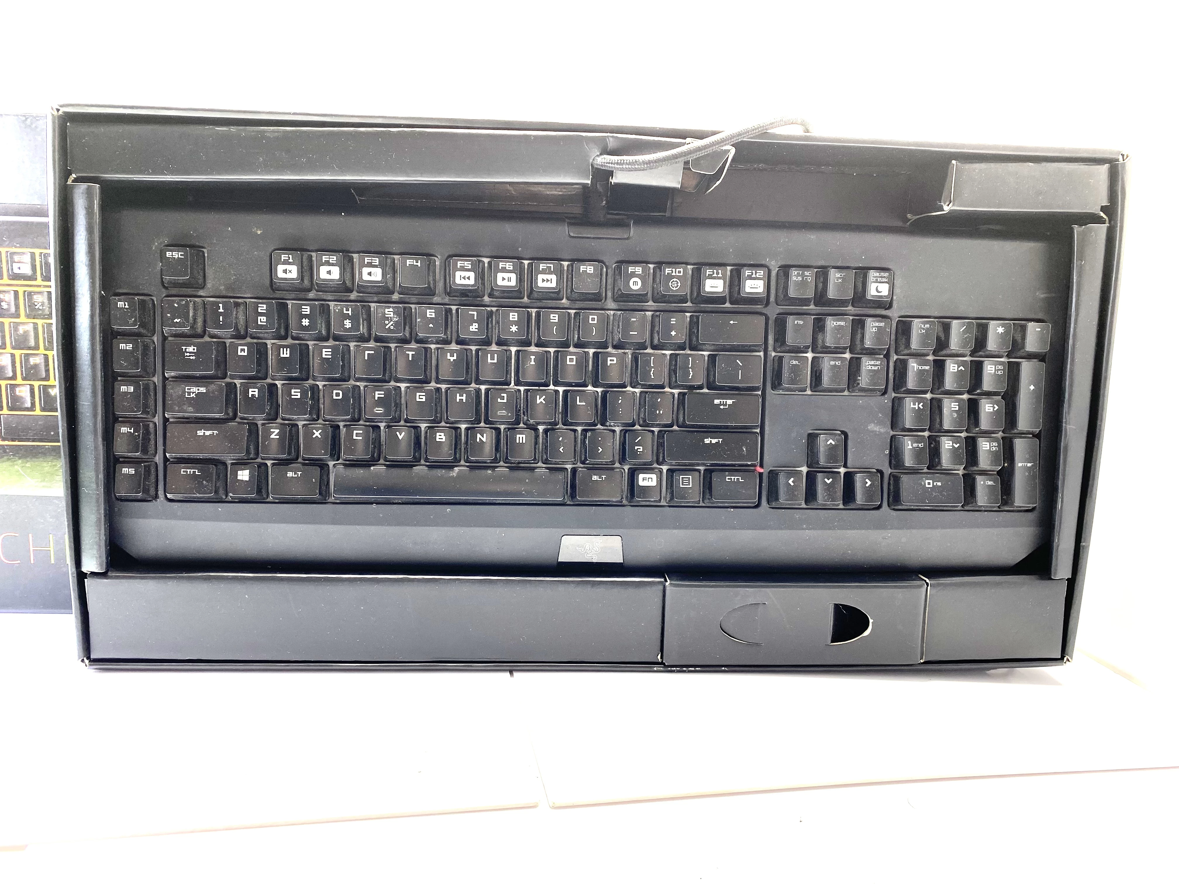 klawiatura-razer-blackwidow-chroma-ean-gtin-8886419342069