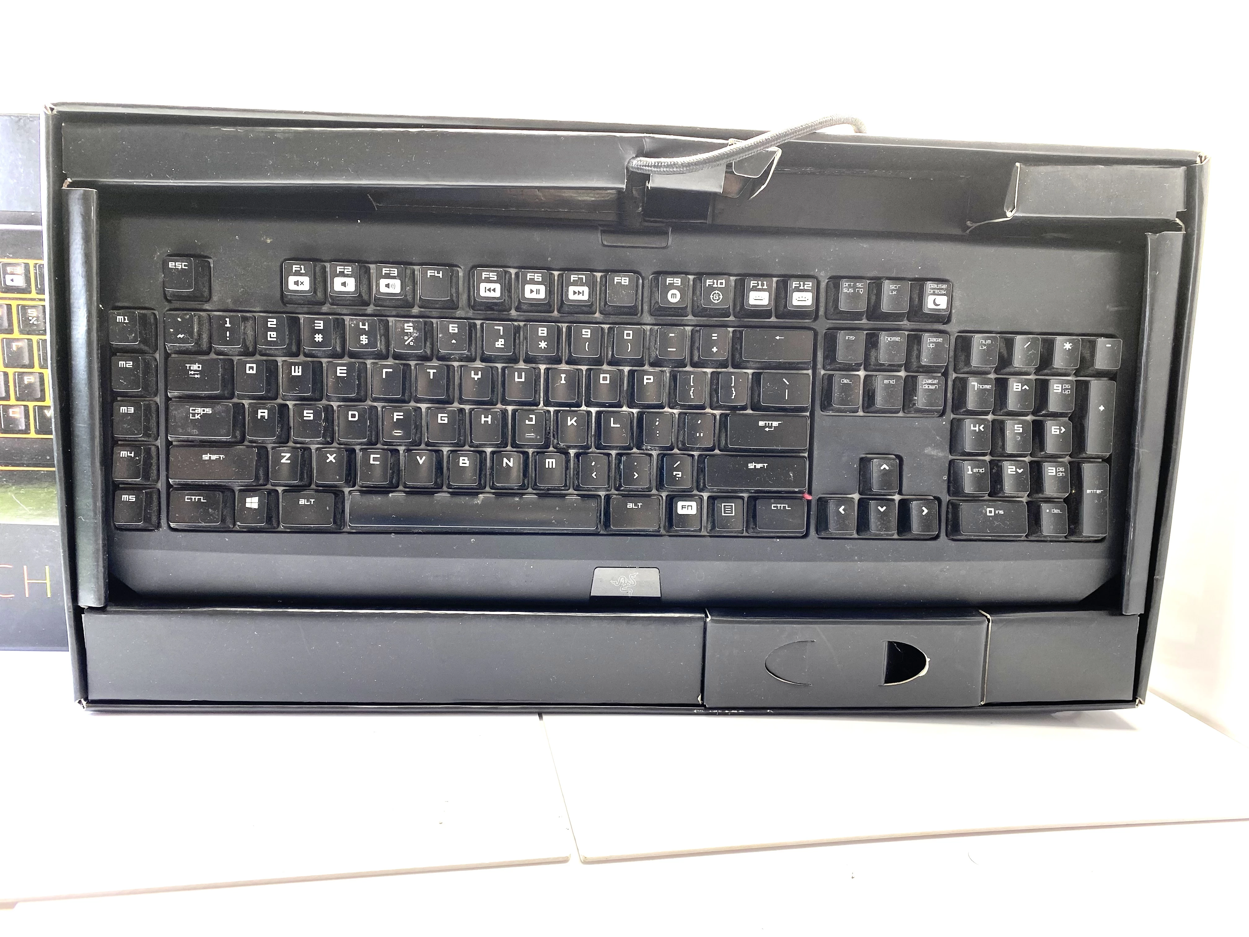 klawiatura-razer-blackwidow-chroma-stan-11323-2