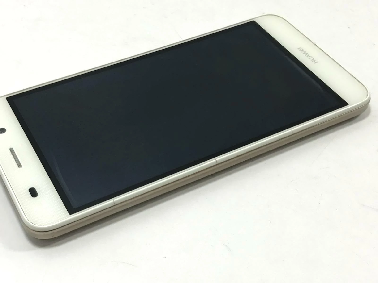 telefon-huawei-scl-l01-przekatna-ekranu-500