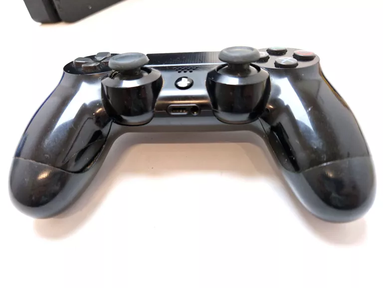 KONSOLA SONY PLAYSTATION 4 SLIM 1 TB CZARNY