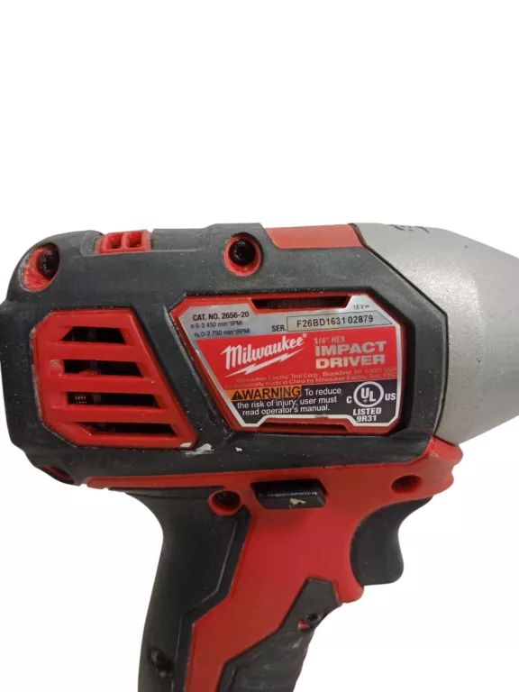 ZESTAW 4 NARZĘDZI MILWAUKEE + 2 AKU M18 I ŁADOWARKA