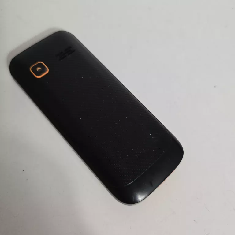 TELEFON MAXCOM MM142