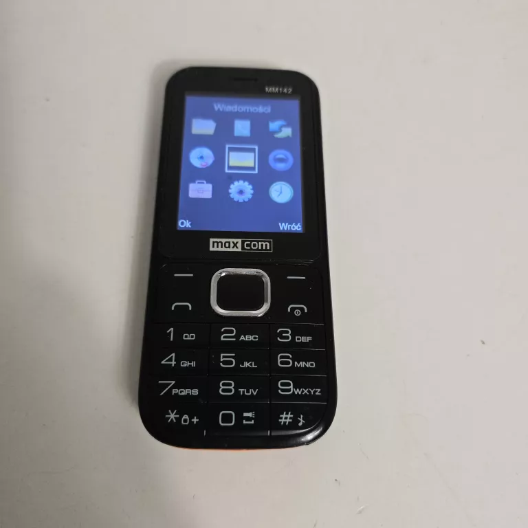 TELEFON MAXCOM MM142