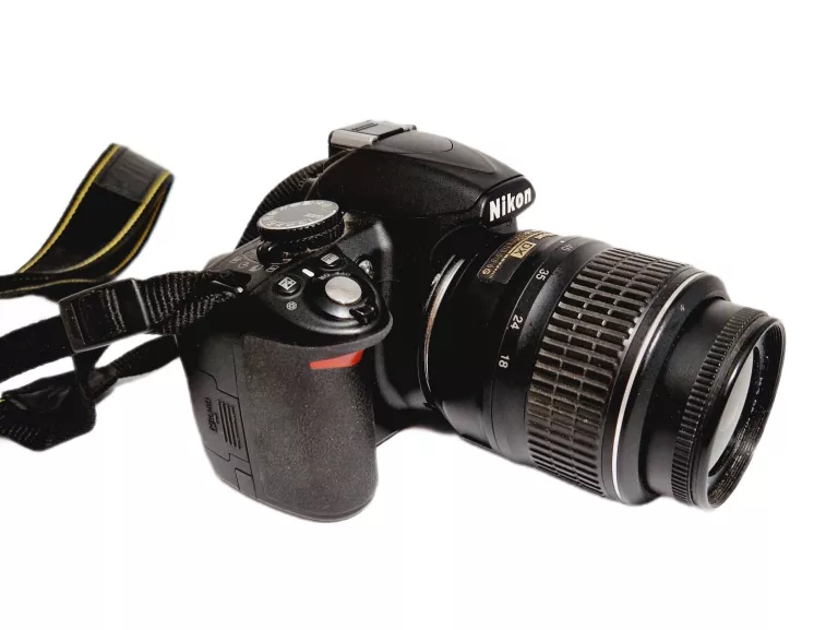 APARAT NIKON D3100