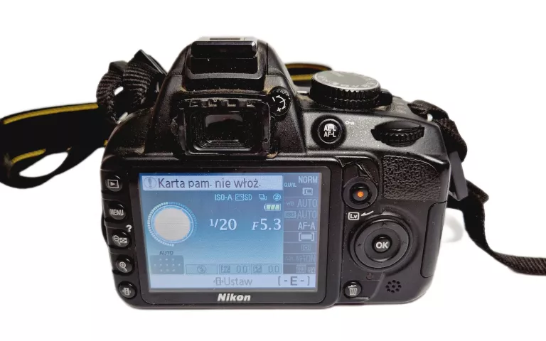 APARAT NIKON D3100