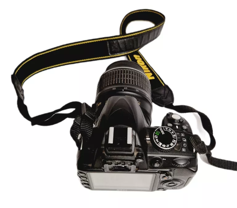 APARAT NIKON D3100