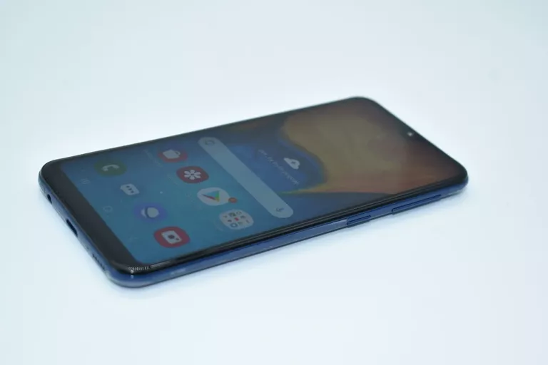 TELEFON SAMSUNG GALAXY A20E SM-A202F 32GB/3GB PUDEŁKO