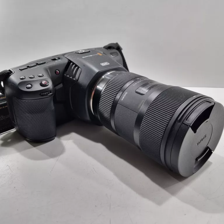 KAMERA BLACKMAGIC POCKET CINEMA 6K + OBIEKTYW SIGMA 18-35MM + ŁAD