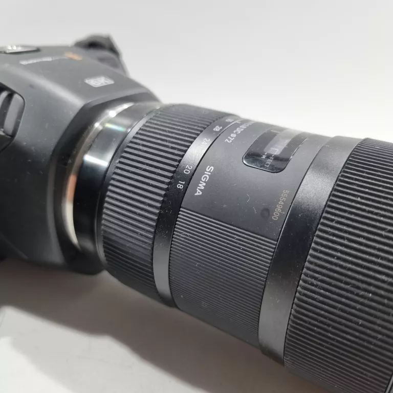KAMERA BLACKMAGIC POCKET CINEMA 6K + OBIEKTYW SIGMA 18-35MM + ŁAD