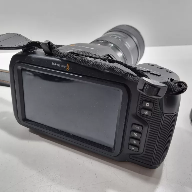 KAMERA BLACKMAGIC POCKET CINEMA 6K + OBIEKTYW SIGMA 18-35MM + ŁAD