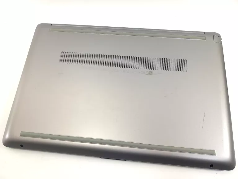 SZYBKI LAPTOP HP 250 G9 8GB RAM 256SSD ICN4500 + ŁAD