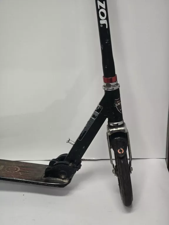 hulajnoga-razor-black-label-a5-czarna-stan-11323-2