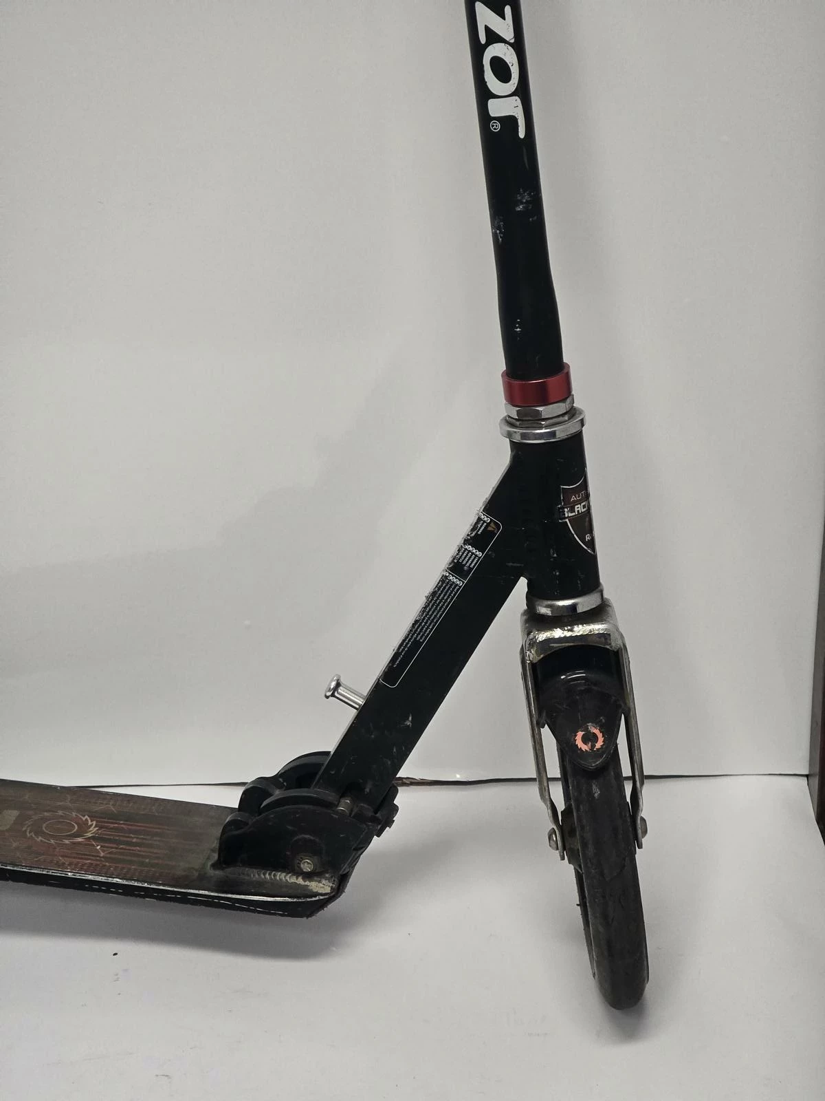 hulajnoga-razor-black-label-a5-czarna-stan-11323-2