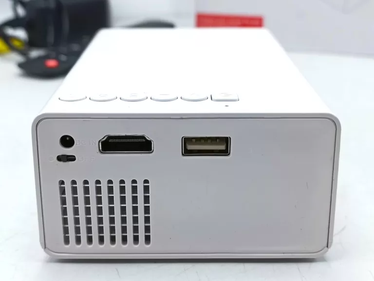 MINI PROJEKTOR YG300 KPL