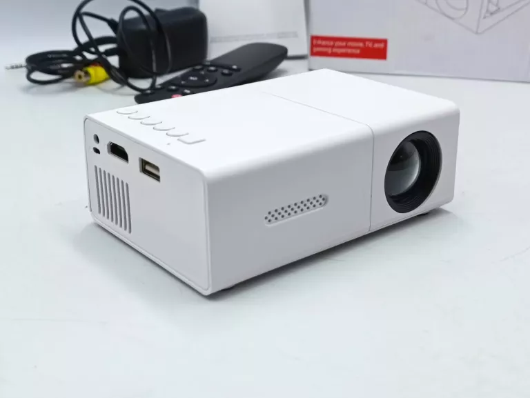 MINI PROJEKTOR YG300 KPL