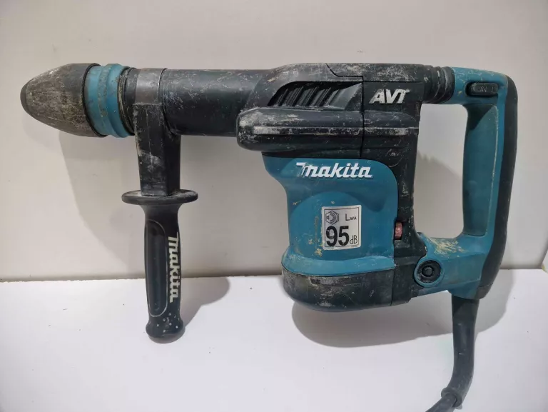 MAKITA MŁOT UDAROWY KUJĄCY WYBURZENIOWY SDS-MAX 7,6J HM0871C + WALIZKA