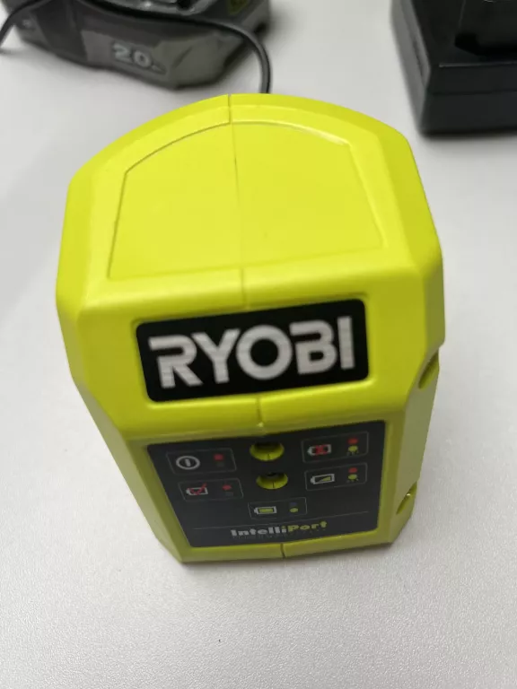 ZESTAW ELEKTRONASRZEDZI RYOBI /R18IW3/R18PD3/R18AG/1AKU 4,0AH/1AKU 2,0AH/L