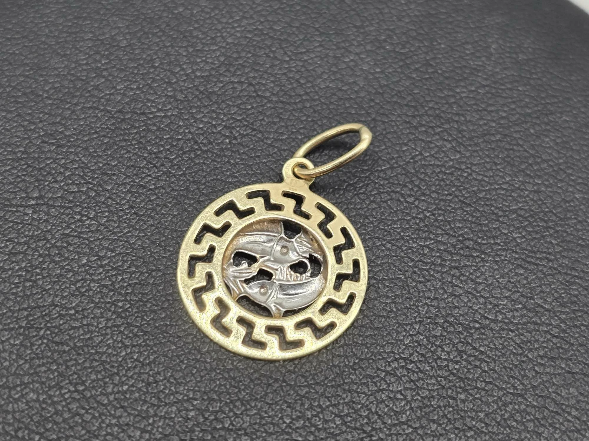 zlota-zawieszka-ryby-083-g-375-rodzaj-2205-2