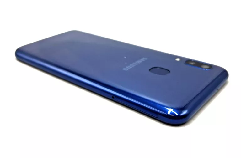 SMARTFON MOTOROLA MOTO E20 2 GB / 32 GB 4G (LTE)