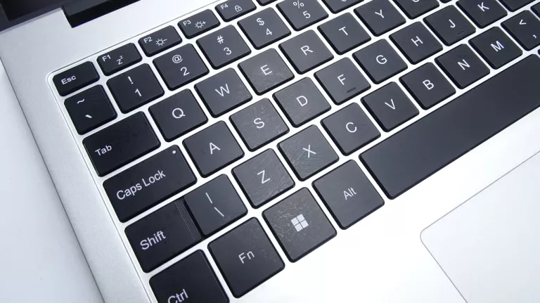 LAPTOP WORTMANN AG TERRA MOBILE 1610 I5-1235U 16/512GB WIN11