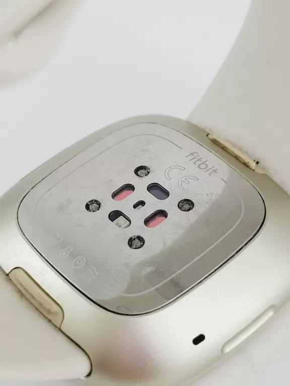 SMARTWATCH FITBIT SENSE BIAŁY
