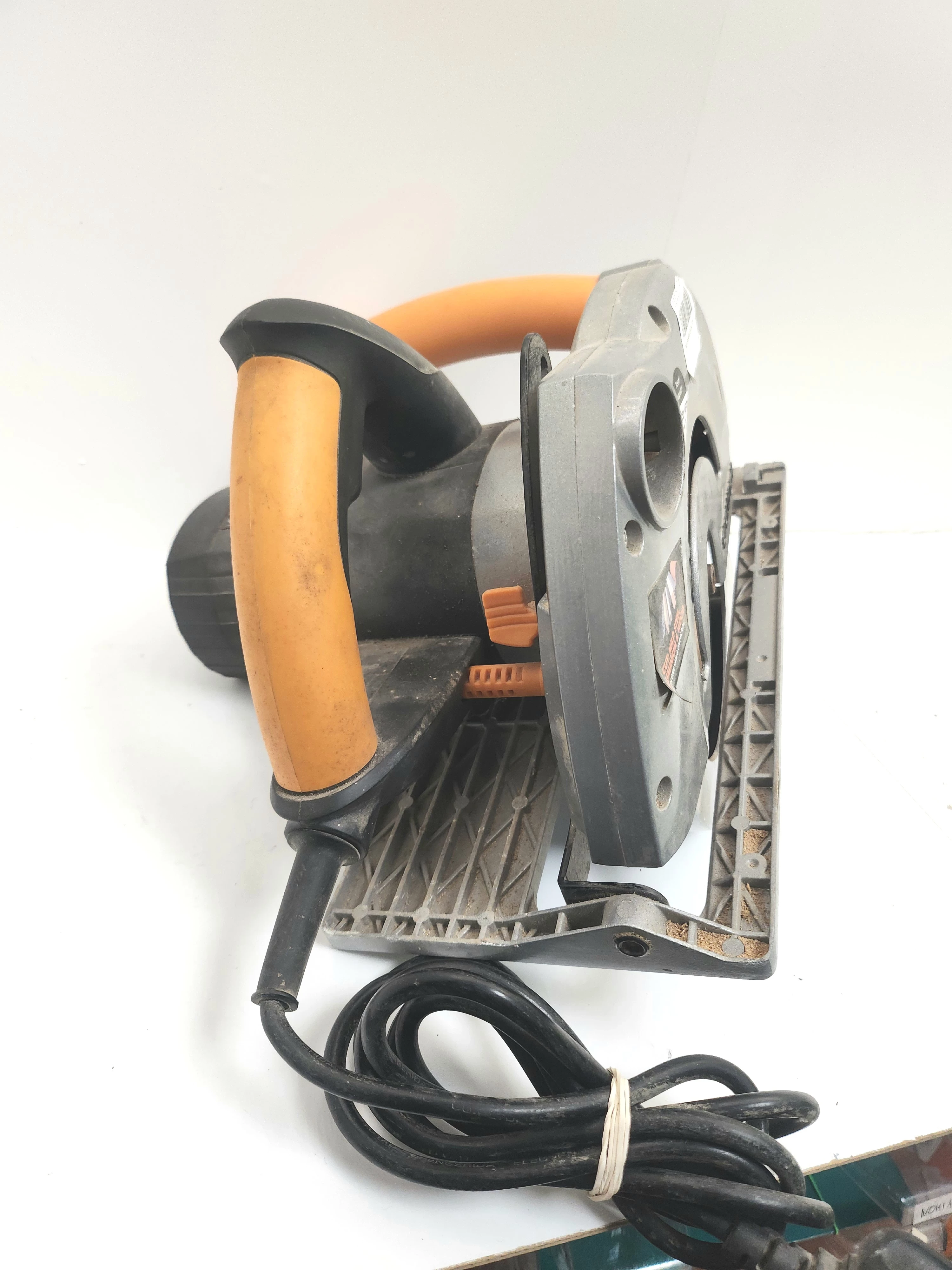 pila-tarczowa-pilarka-evolution-rage-b-1200-w-stan-11323-2