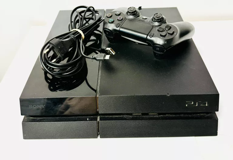 KONSOLA KONSOLA PS 4 /PAD /OKABLOWANIE