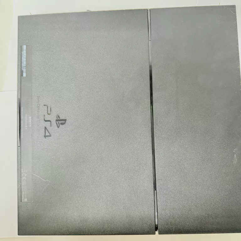 KONSOLA KONSOLA PS 4 /PAD /OKABLOWANIE