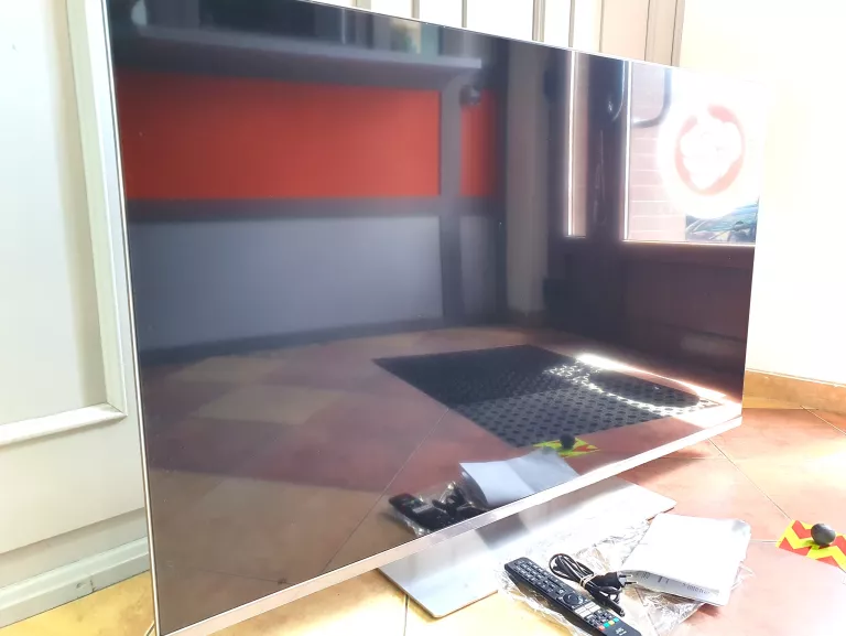 TELEWIZOR QLED JVC LT-55VAQ930P 55 CALI 4K UHD