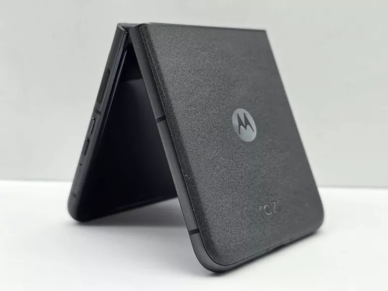 SMARTFON MOTOROLA RAZR 5O 8/256GB 5G