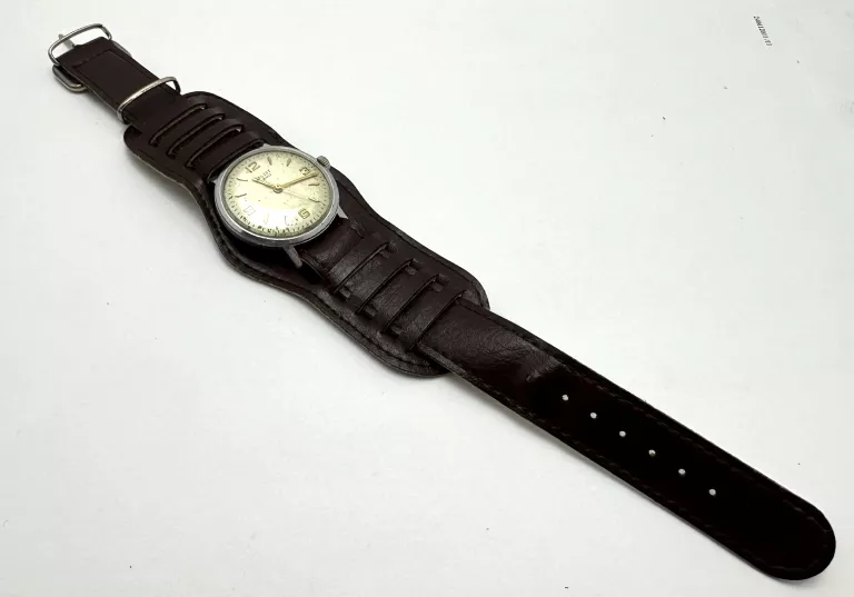 ZEGAREK PRL POLJOT