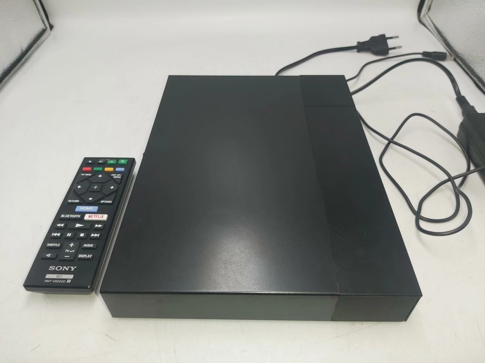 odtwarzacz-blu-ray-sony-bdp-s6700-pilot-opis-marka-248811-1940277