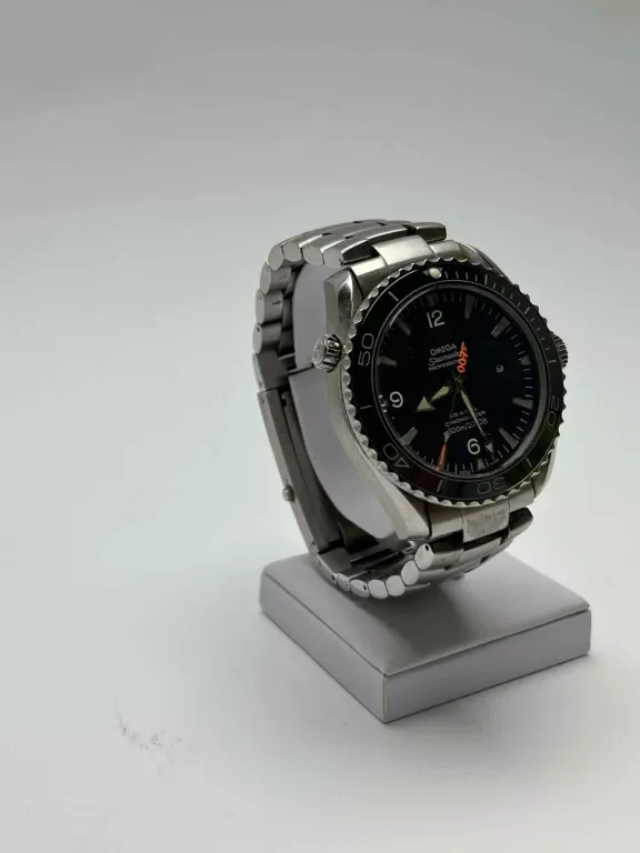 OMEGA SEAMASTER PLANET OCEAN CASINO ROYALE 007