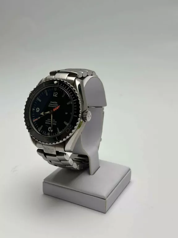 OMEGA SEAMASTER PLANET OCEAN CASINO ROYALE 007