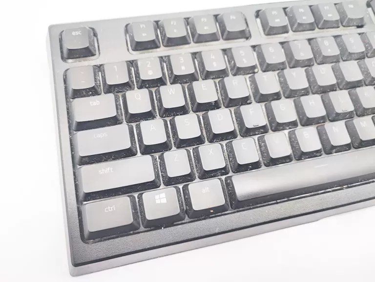 KLAWIATURA RAZER ORNATA CHROMA RZ03-0204