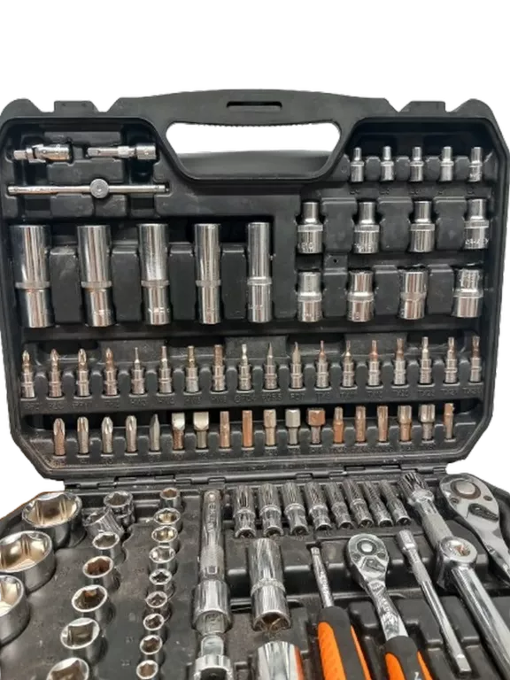 KLUCZE NASADOWE NEO TOOLS 110 PCS