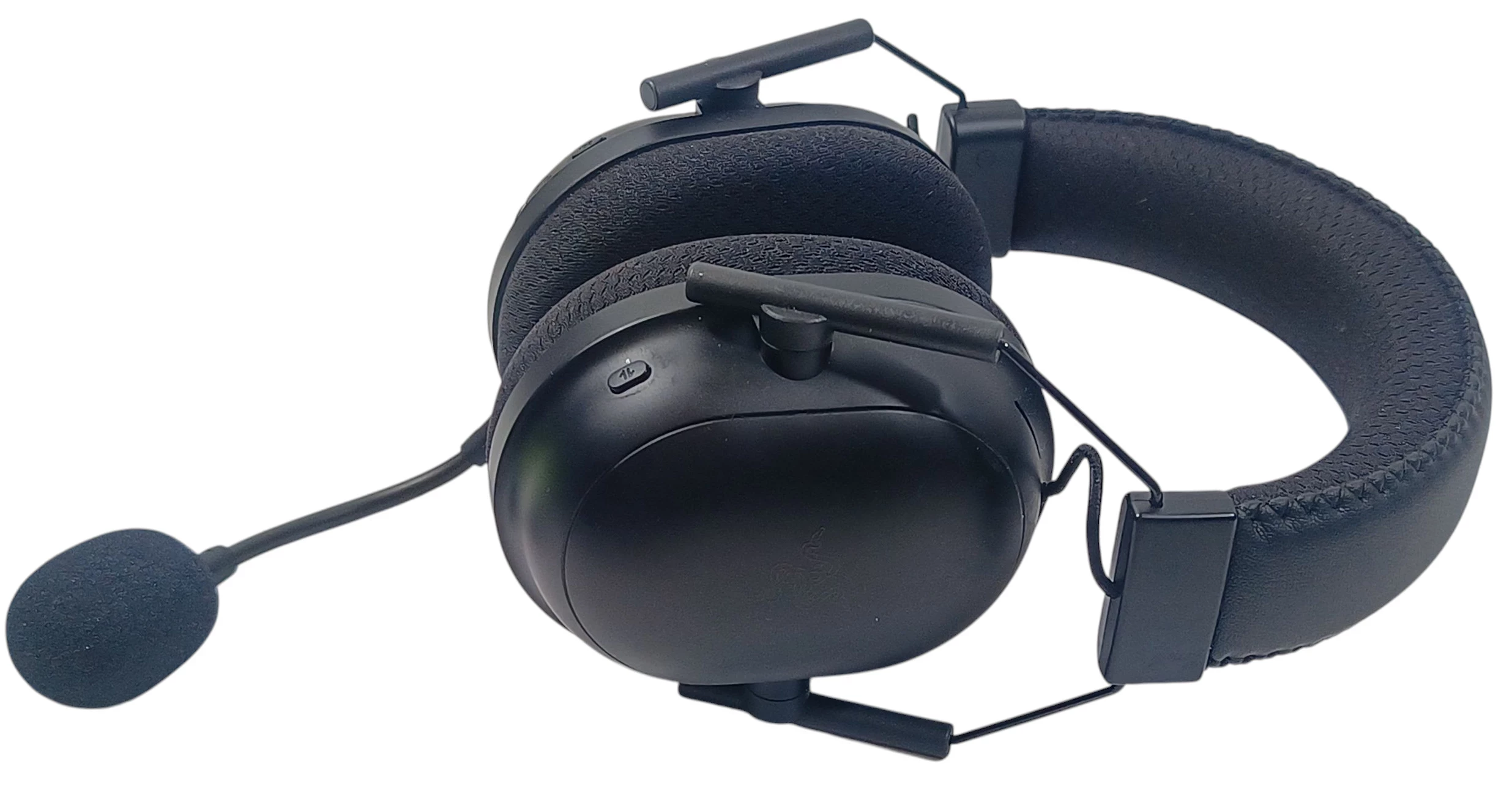 sluchawki-razer-blackshark-v2-pro-stan-11323-2