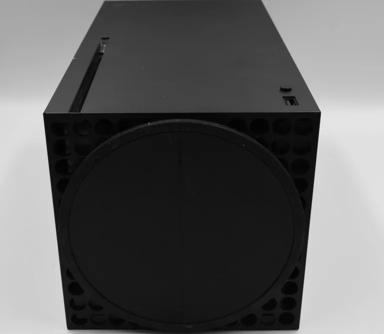 KONSOLA MICROSOFT XBOX SERIES X CZARNA 1TB