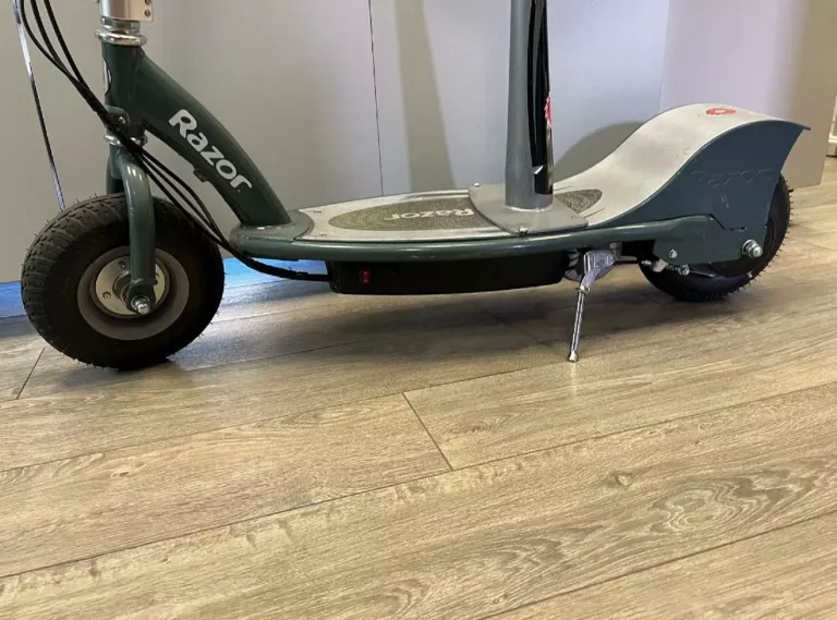 pojazd-elektryczny-razor-e300s-ladowarka-kod-producenta-13173815