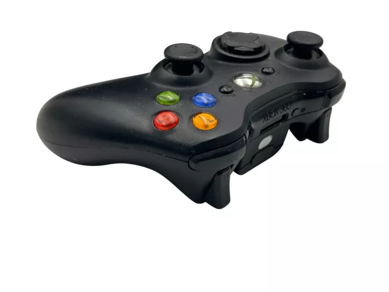 KONSOLA MICROSOFT XBOX 360 SLIM 4GB MODEL: 1439  CZARNY + 2 PADY