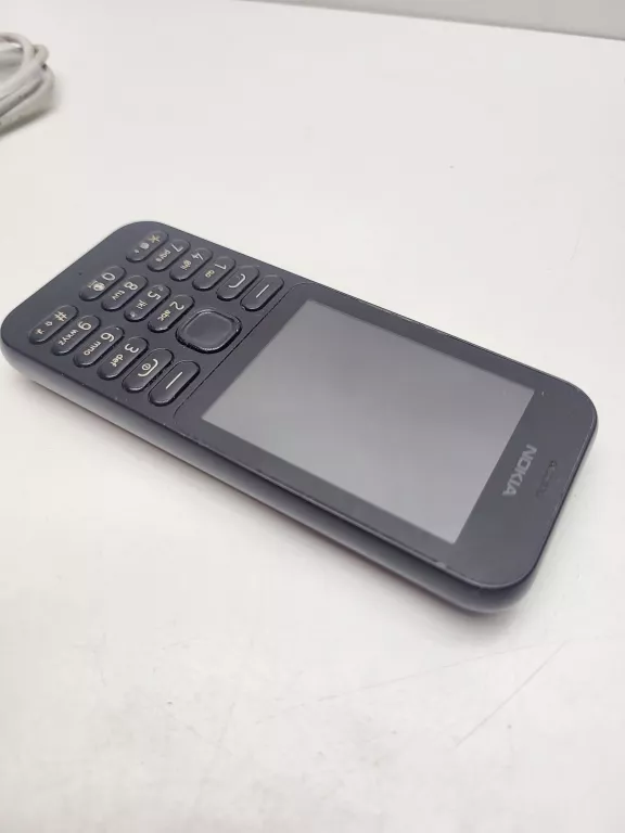 TELEFON KOMÓRKOWY NOKIA 222 16 MB / 16 MB 2G CZARNY + PRZEWÓD USB